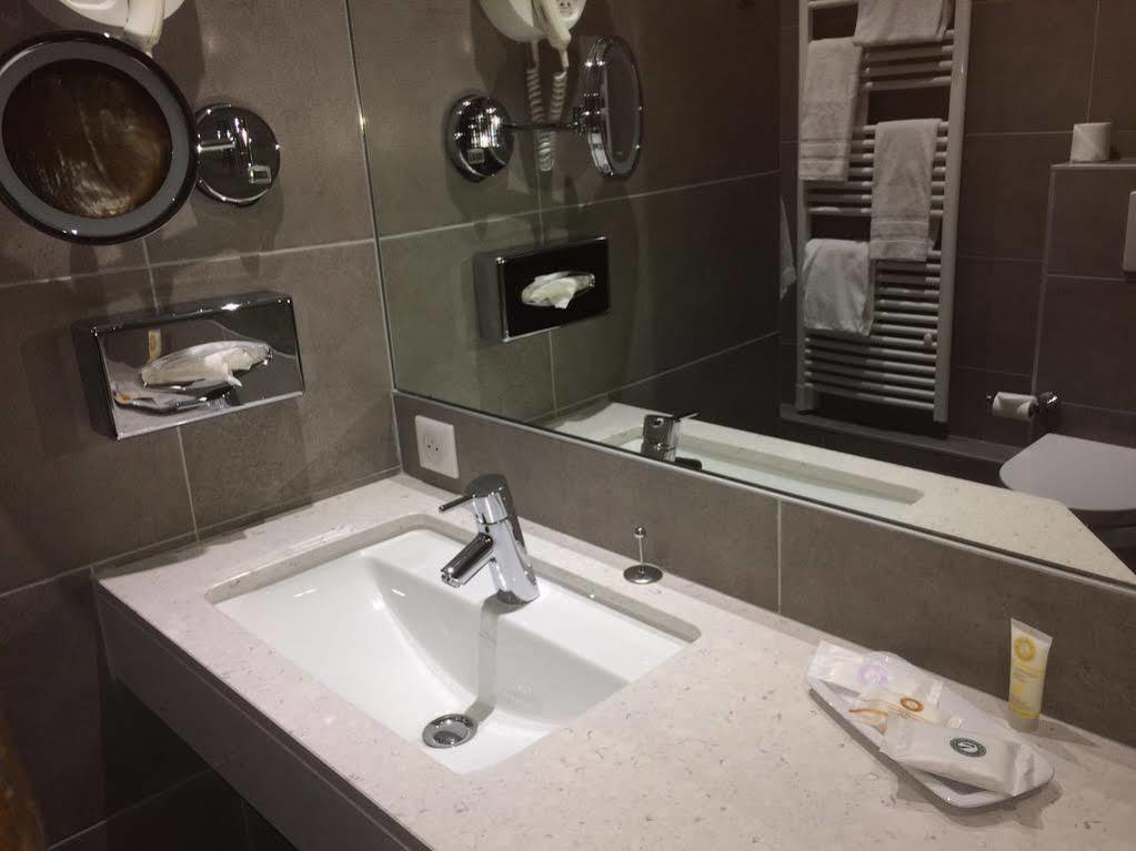 Best Western Plus Hotel D'Angleterre Bourges Ngoại thất bức ảnh